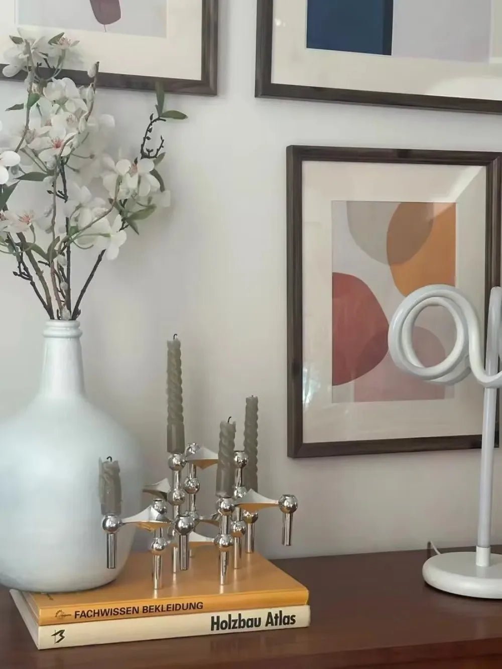Molecular Metal Candle Holder