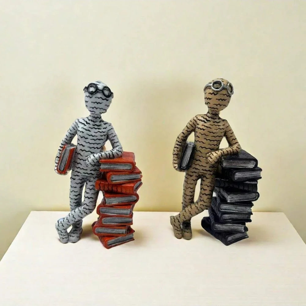 Minimalist Reader Statue