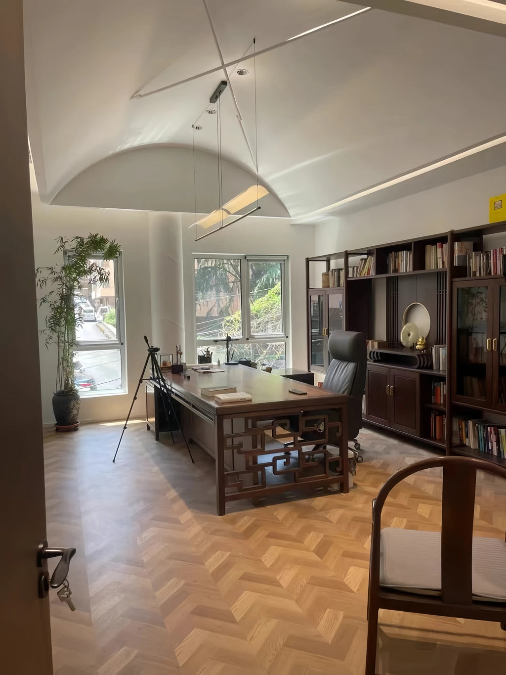 Wabi-Sabi Acrylic Linear Pendant Light