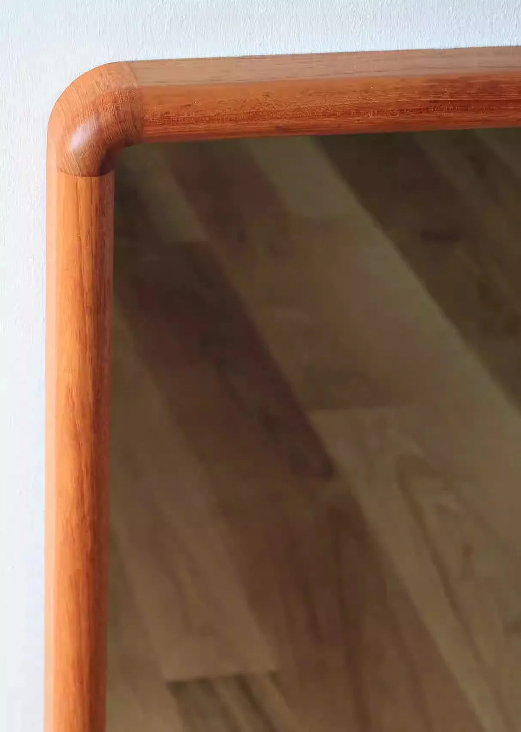 Round Full-Length Wall Mirror
